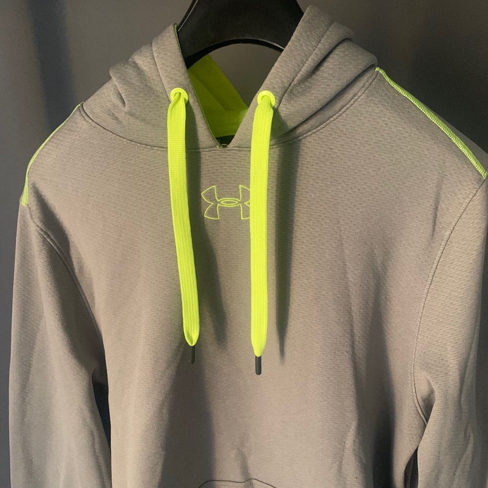 Men’s Under Armour Hoodie Lg